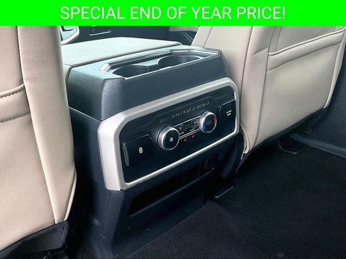 Used 2022 Ford Expedition Limited image 10