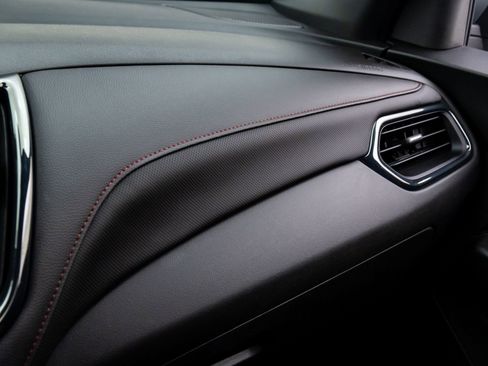 Used 2024 Chevrolet Equinox RS image 24