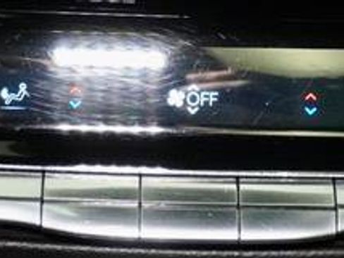 Used 2021 Cadillac Escalade Premium Luxury w/ Driver Assist Tech Package image 28