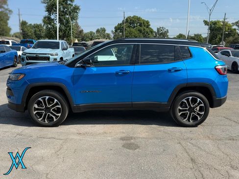Used 2022 Jeep Compass Limited AWD/4WD image 4
