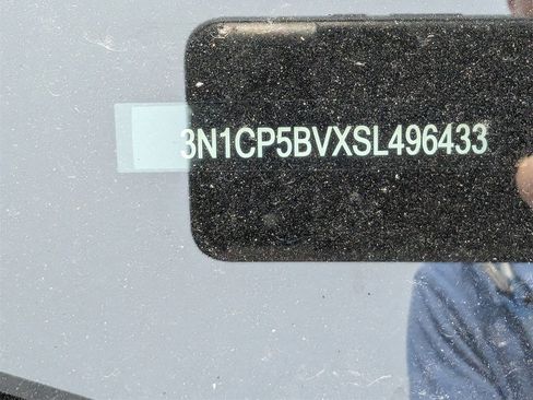 New 2025 Nissan Kicks Play S image 21