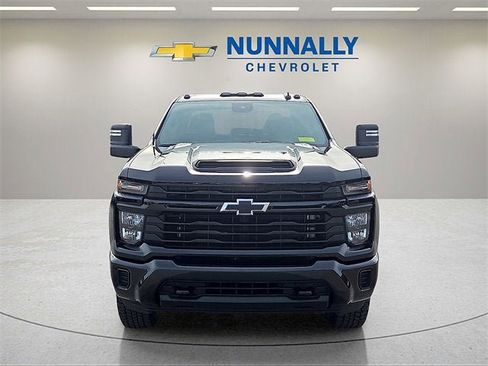 Used 2025 Chevrolet Silverado 2500 Custom w/ Custom Blackout Package image 8