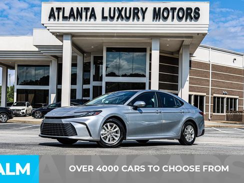 Used 2025 Toyota Camry LE FWD image 3