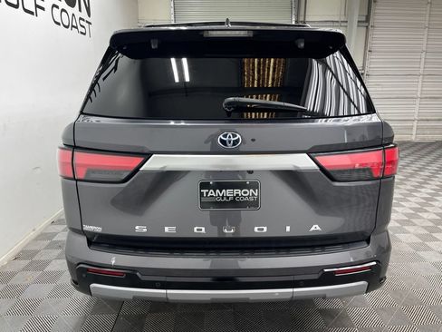 Used 2024 Toyota Sequoia Capstone AWD/4WD image 10