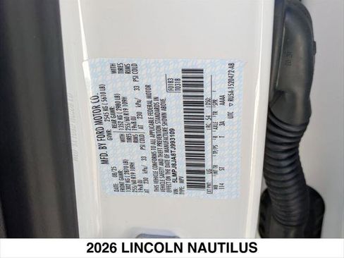 New 2026 Lincoln Nautilus Premier image 15