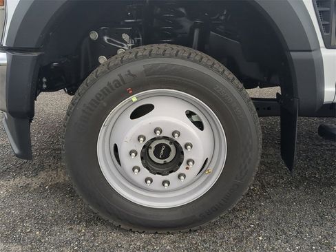 New 2024 Ford F550 XL image 25