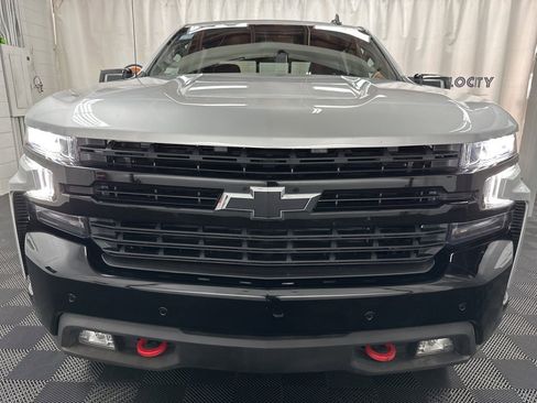 Used 2021 Chevrolet Silverado 1500 LT Trail Boss w/ Convenience Package II image 4