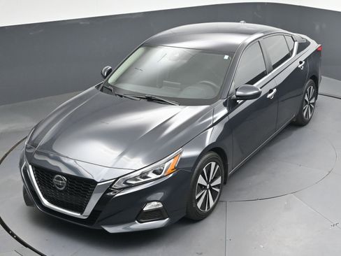 Used 2022 Nissan Altima 2.5 SV image 29