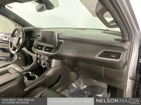 Used 2021 Chevrolet Tahoe RST w/ Luxury Package AWD/4WD image 32