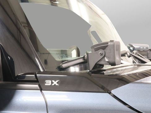 Used 2025 GMC Hummer EV 3X w/ LPO, Illumination Package image 34