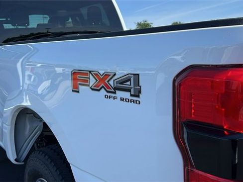 New 2025 Ford F350 Lariat image 14