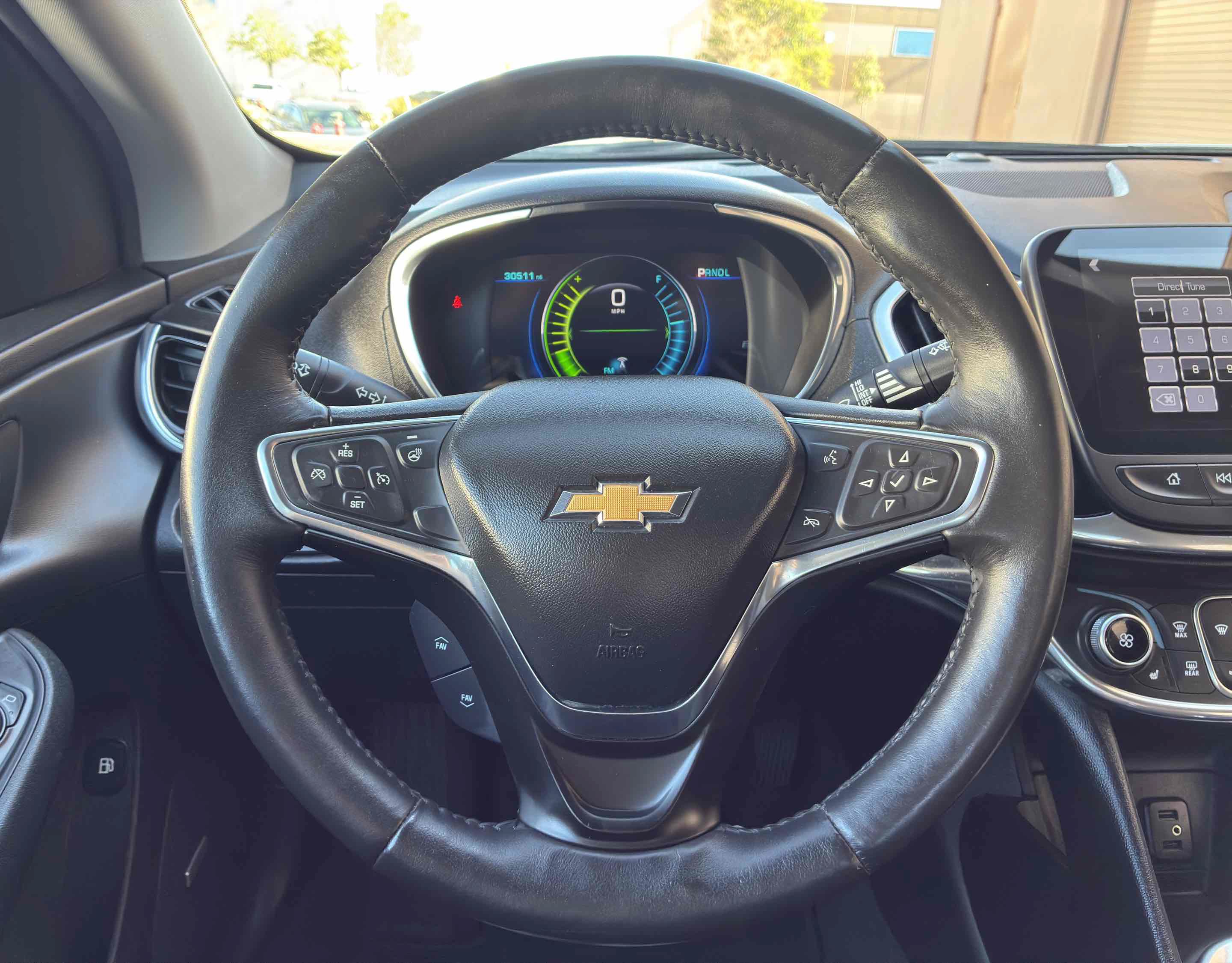 Used 2018 Chevrolet Volt Premier FWD image 19
