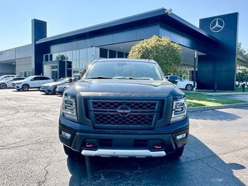 Used 2021 Nissan Titan PRO-4X w/ Pro-4x Convenience Package AWD/4WD image 3