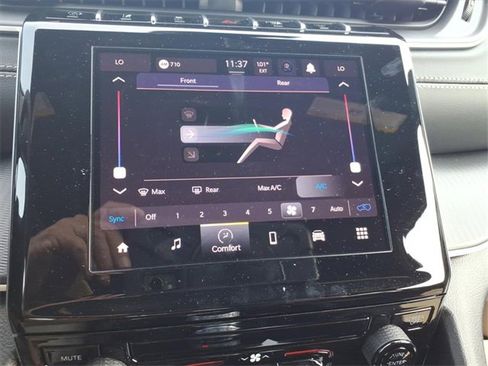 New 2025 Jeep Grand Cherokee L Laredo image 26