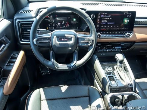 New 2026 GMC Canyon AT4 w/ Technology Plus Package AWD/4WD image 14