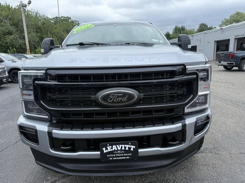Used 2022 Ford F350 Lariat w/ Black Appearance Package AWD/4WD image 3