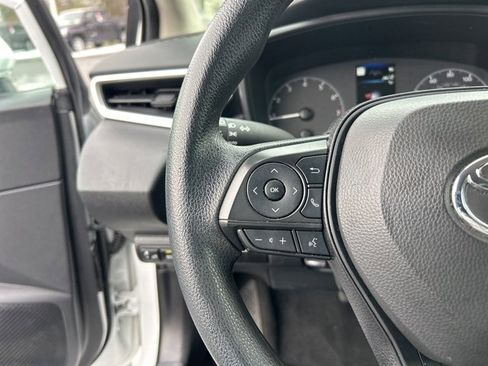 Used 2024 Toyota Corolla LE image 18