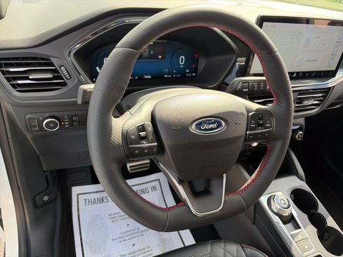 Used 2023 Ford Escape ST-Line Elite w/ Premium Technology Package AWD/4WD image 21