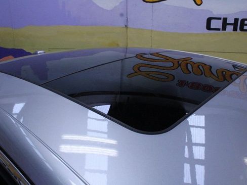 Used 2016 Chrysler 200 C w/ Sun & Sound Group image 5