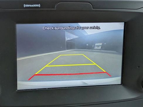 Used 2018 Kia Soul + FWD image 16