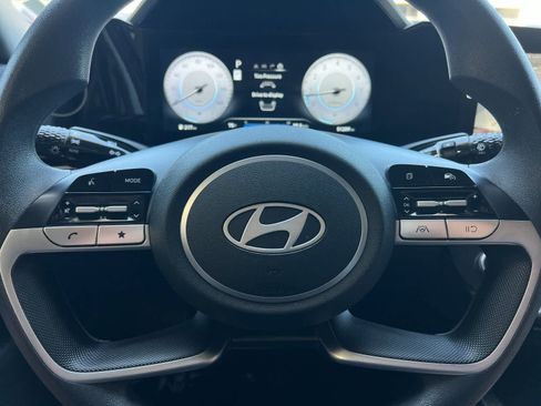 Used 2024 Hyundai Elantra SEL FWD image 24