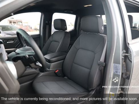 Used 2023 Chevrolet Colorado LT w/ LT Convenience Package II image 11