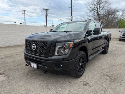 Used 2018 Nissan Titan SV w/ SV Convenience Package