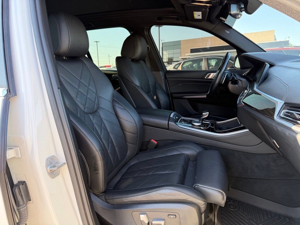 Used 2023 BMW X5 xDrive45e AWD/4WD image 31