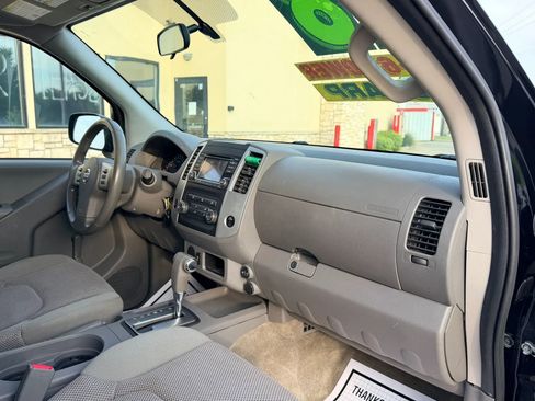 Used 2018 Nissan Frontier S image 13