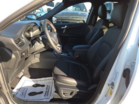 New 2026 Ford Escape ST-Line w/ Tech Pack #1 image 18