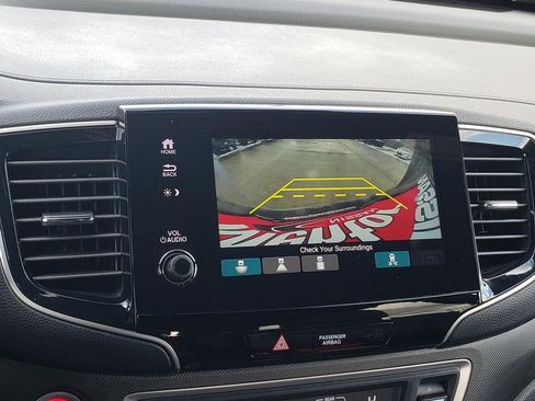 Used 2023 Honda Passport TrailSport image 38