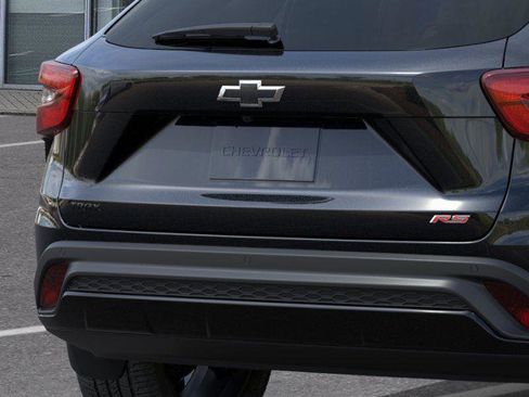 New 2026 Chevrolet Trax RS w/ Driver Confidence Package FWD image 14