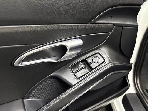 Used 2014 Porsche 911 Carrera image 29