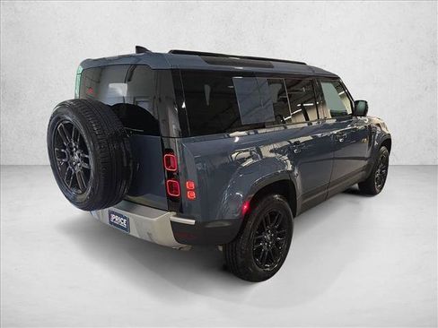 Used 2025 Land Rover Defender 110 S AWD/4WD image 5