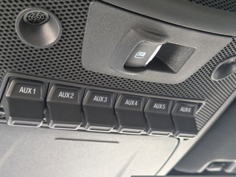 Used 2022 Ford F250 Lariat w/ Black Appearance Package image 26