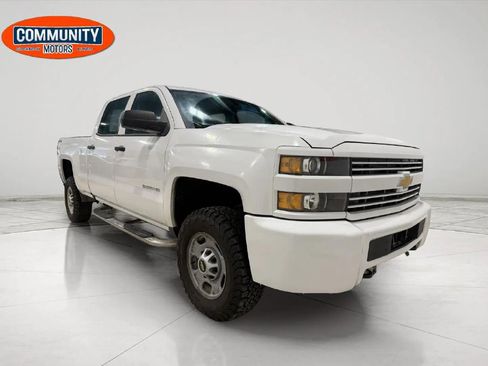 Used 2017 Chevrolet Silverado 2500 W/T image 4
