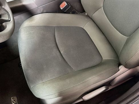 Certified 2022 Toyota RAV4 LE AWD/4WD image 17