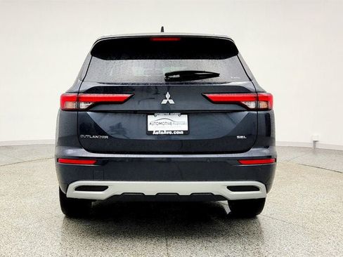Used 2024 Mitsubishi Outlander SEL image 6
