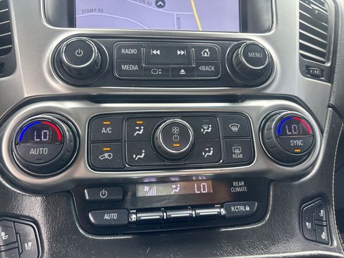 Used 2019 Chevrolet Tahoe Premier AWD/4WD image 16