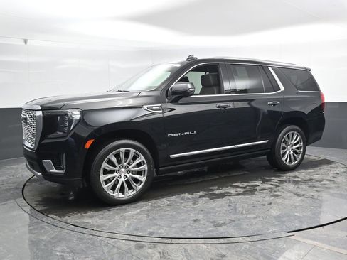 Used 2023 GMC Yukon Denali w/ Denali Reserve Package image 9