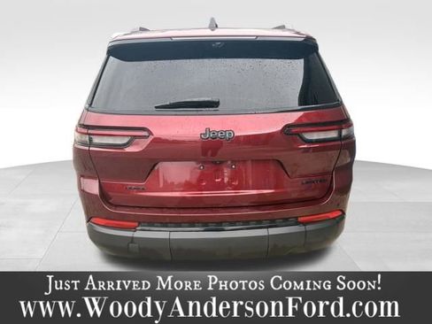 Used 2023 Jeep Grand Cherokee L Limited w/ Luxury Tech Group II AWD/4WD image 5