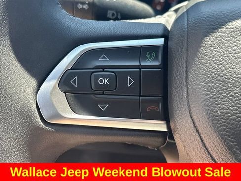 Certified 2025 Jeep Compass Latitude AWD/4WD image 23