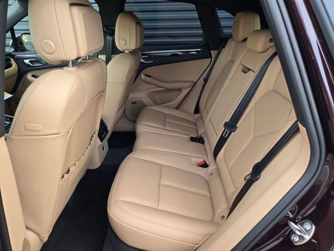 New 2026 Porsche Macan AWD/4WD image 18