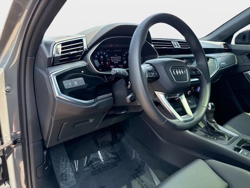 Used 2025 Audi Q3 2.0T Premium image 19