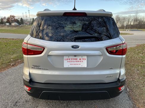 Used 2020 Ford EcoSport SE w/ SE Convenience Package image 4
