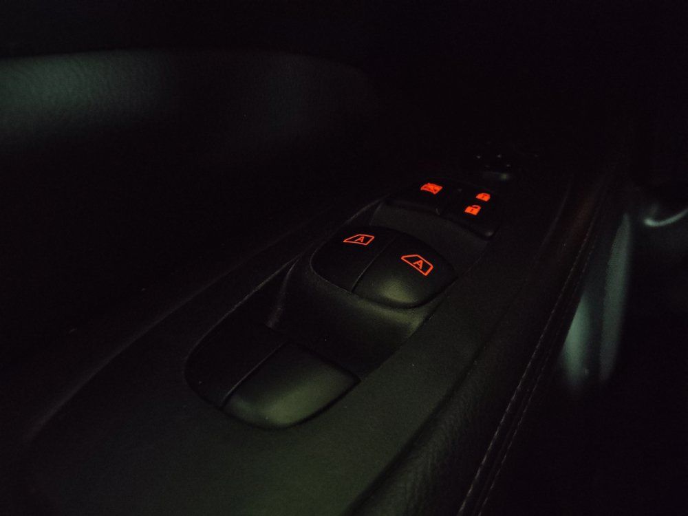 Used 2020 Nissan Pathfinder SV FWD image 27
