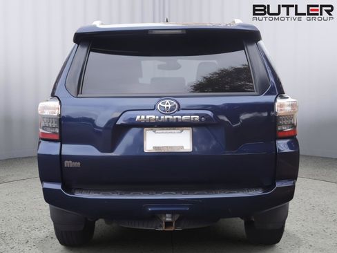 Used 2015 Toyota 4Runner SR5 Premium image 6
