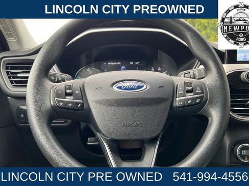 Used 2021 Ford Escape SE image 24