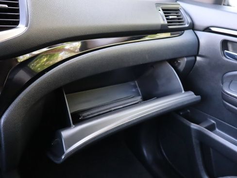 Used 2016 Honda Pilot Touring image 40