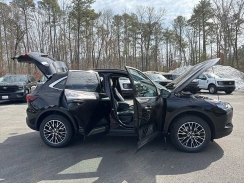 New 2026 Ford Escape SE image 27